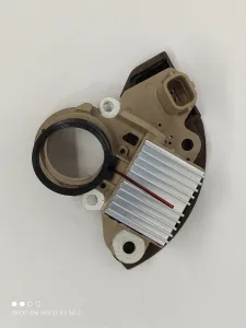 Regulator Mitsubishi 12V - 1
